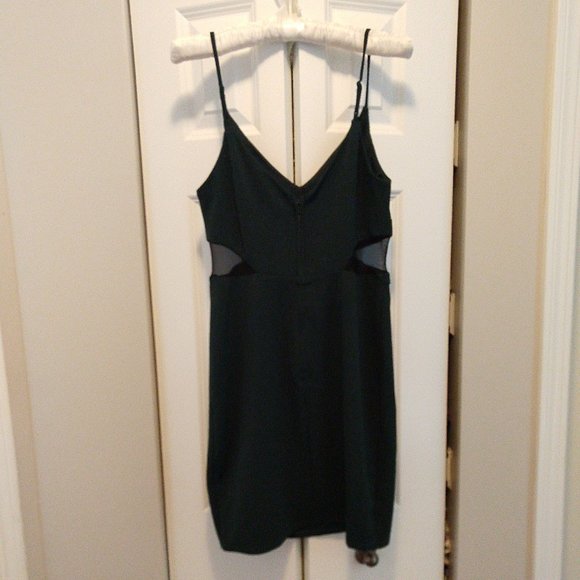 B. Darlin Junior Dress - Picture 4 of 7